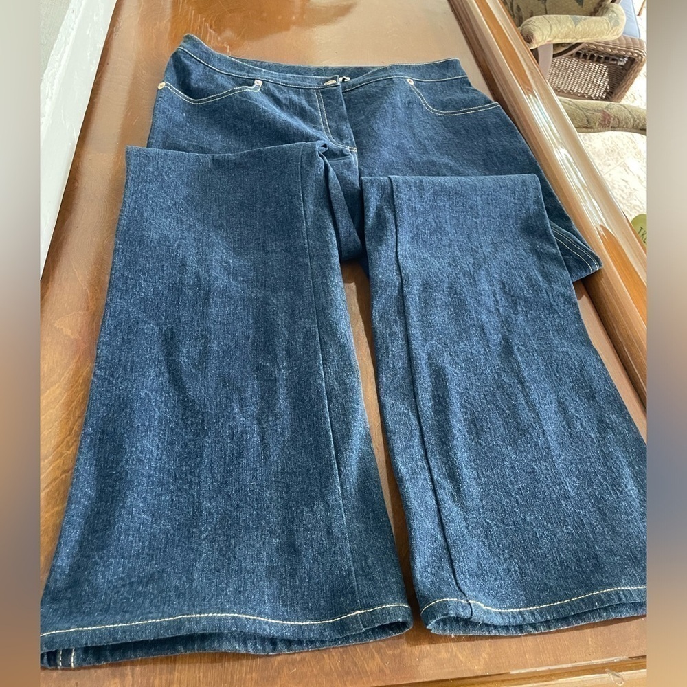 St John Collection Dark Wash Bootcut Jeans Size 6 - Picture 4 of 15